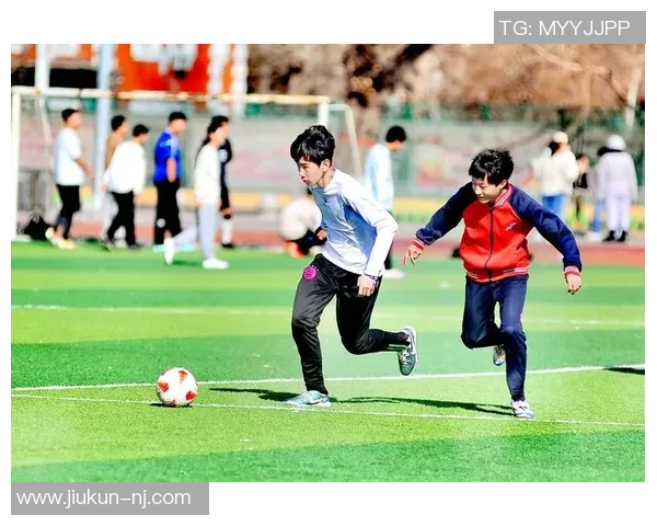 跑男第六季足球明星齐聚挑战赛场展现激情与友谊