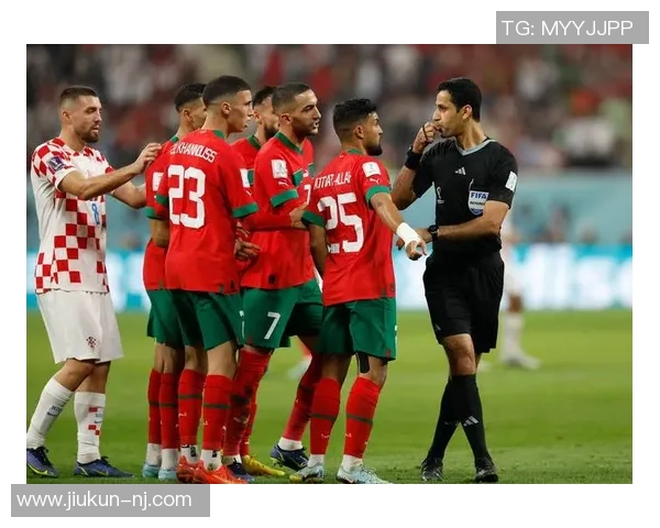 摩洛哥足球明星球员的辉煌历程与成就分析